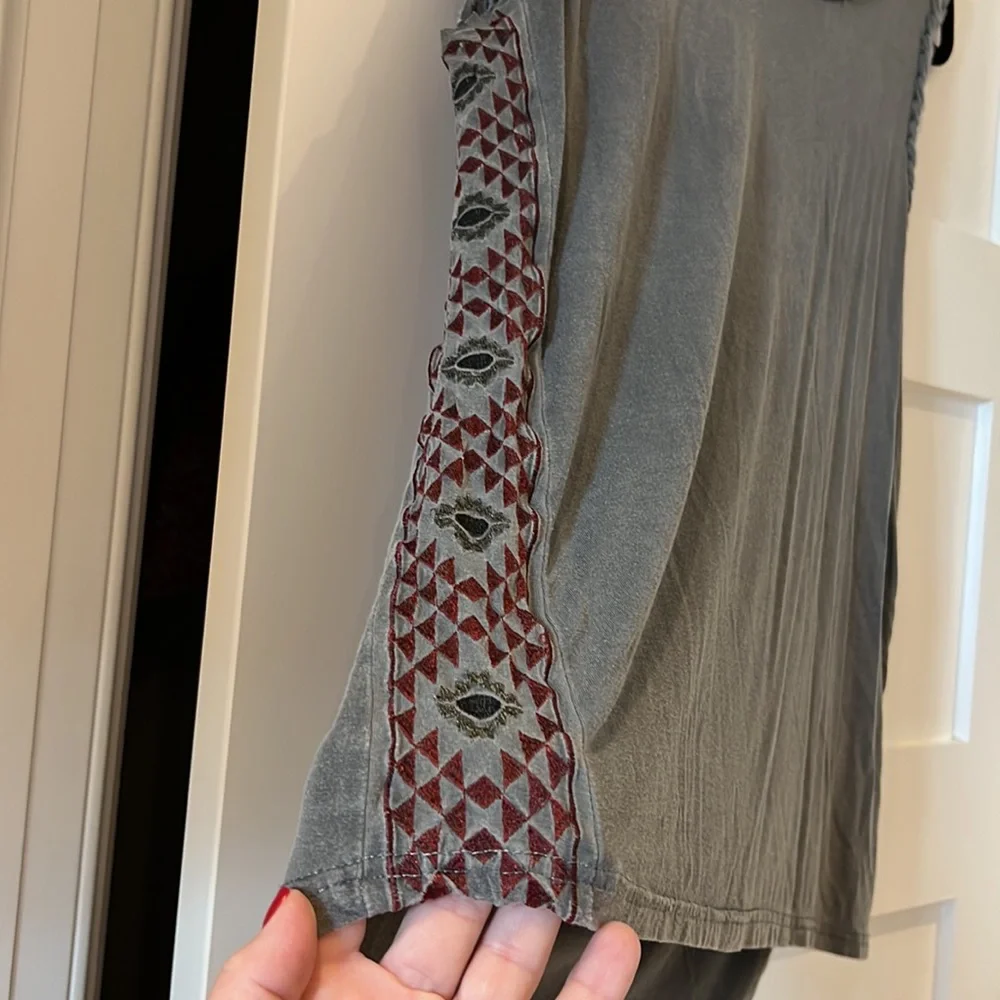 POL top - Picture 2 of 6